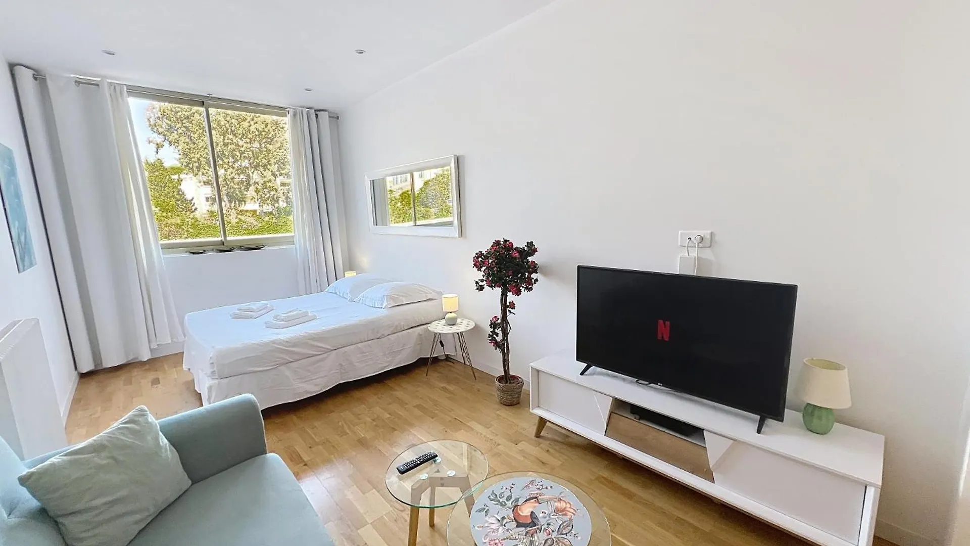 Cannes Heart Of Town Cozy Bright Warm & Sunny Studio By Olam Properties Francia