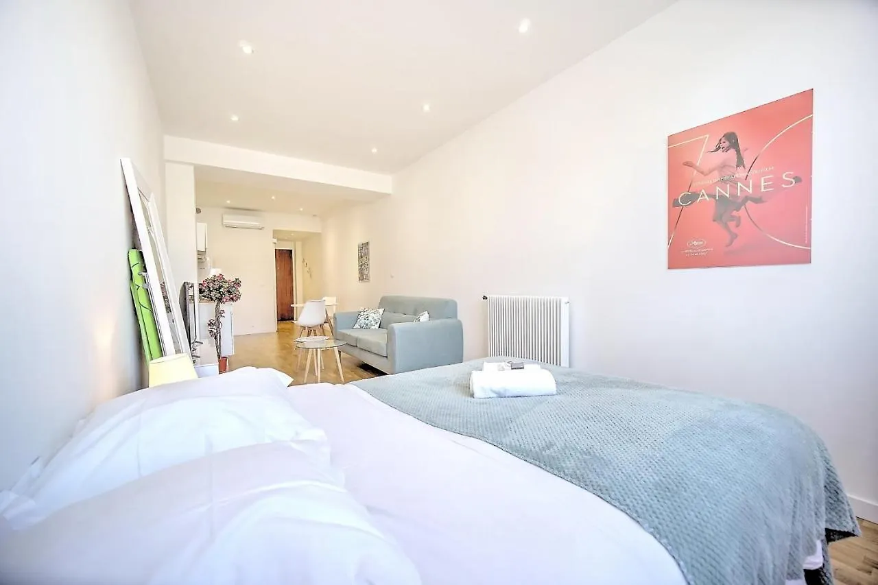 Cannes Heart Of Town Cozy Bright Warm & Sunny Studio By Olam Properties Apartamento